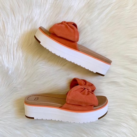 UGG Joan Platform Bow Suede Sandals In Coral - Picture 5 of 8